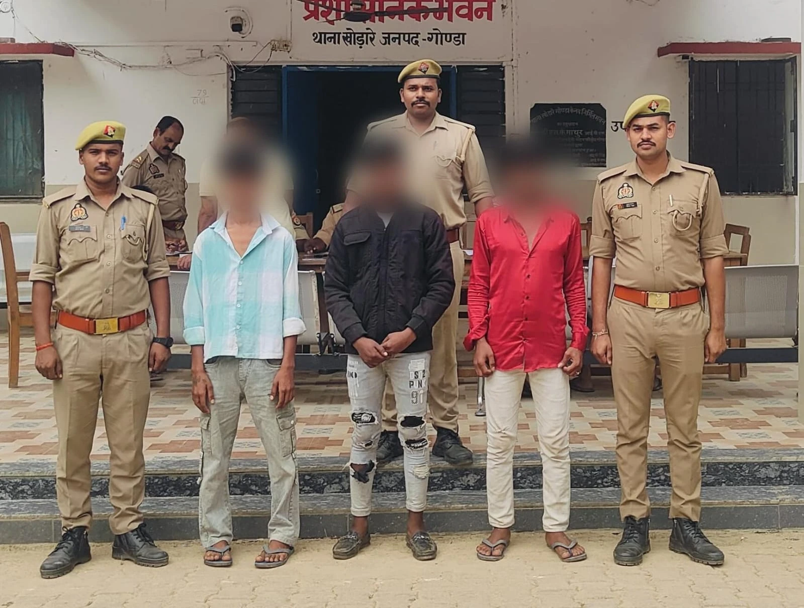 अयोध्या जाने के लिए रची साजिश: गोंडा में खुद का फर्जी अपहरण कराकर परिवार से ठगे पैसे, 3 गिरफ्तार