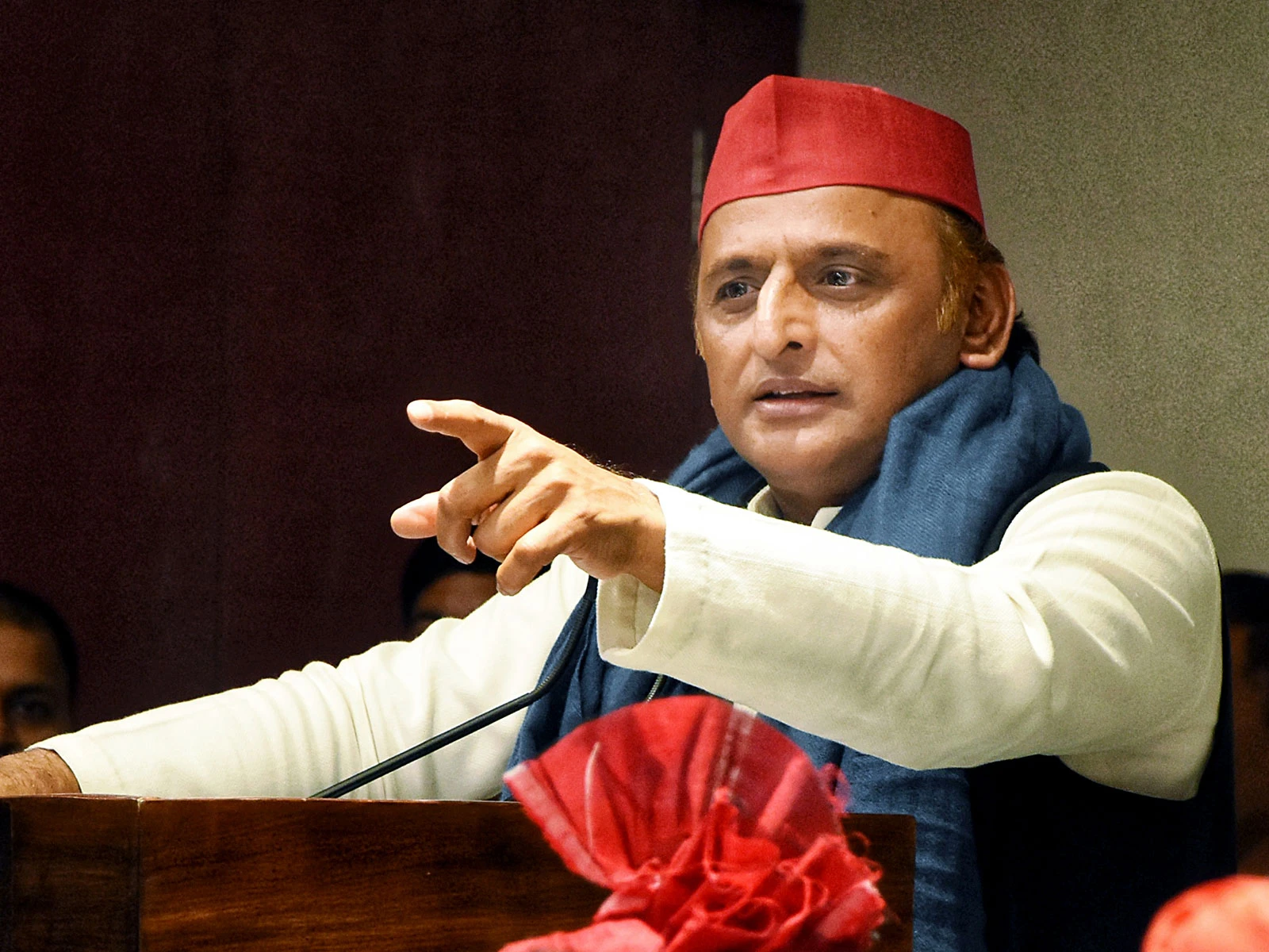 यूपी MLC मतगणना में 'जानबूझकर देरी', अखिलेश यादव ने चुनाव आयोग से मांगी पारदर्शिता