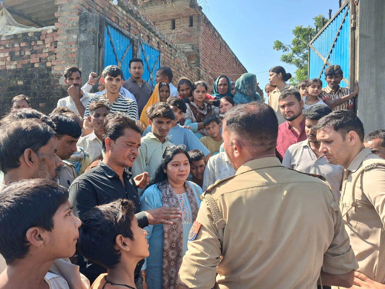 बिजनौर: ट्यूशन से लौट रही छात्रा की सड़क हादसे में मौत, आरोपी की गिरफ्तारी तक अंतिम संस्कार से इनकार