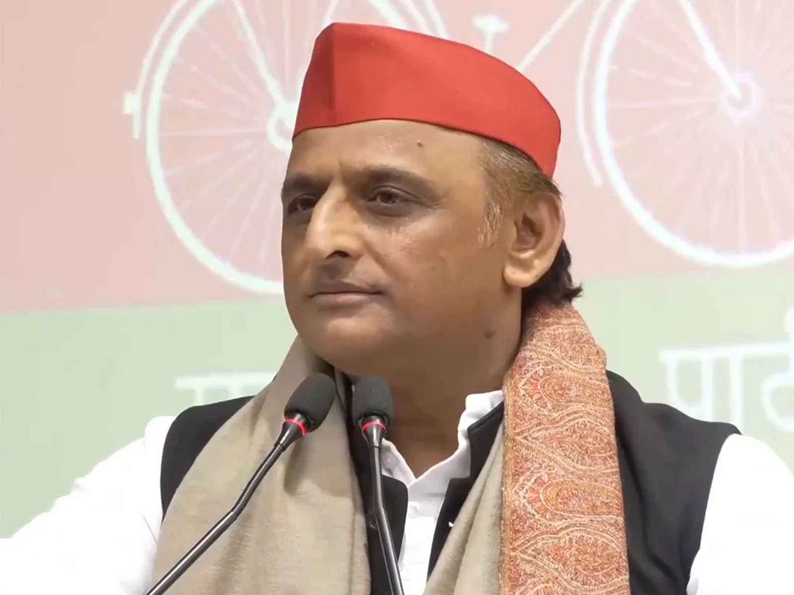 'चुनाव आयोग की आड़ में छिप रही भाजपा', अखिलेश यादव का बड़ा हमला