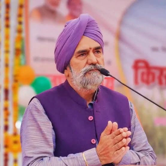 एमएलसी हरि सिंह ढिल्लों पर आरोप: अल्पसंख्यक संस्थानों को फंड आवंटन पर उठे सवाल