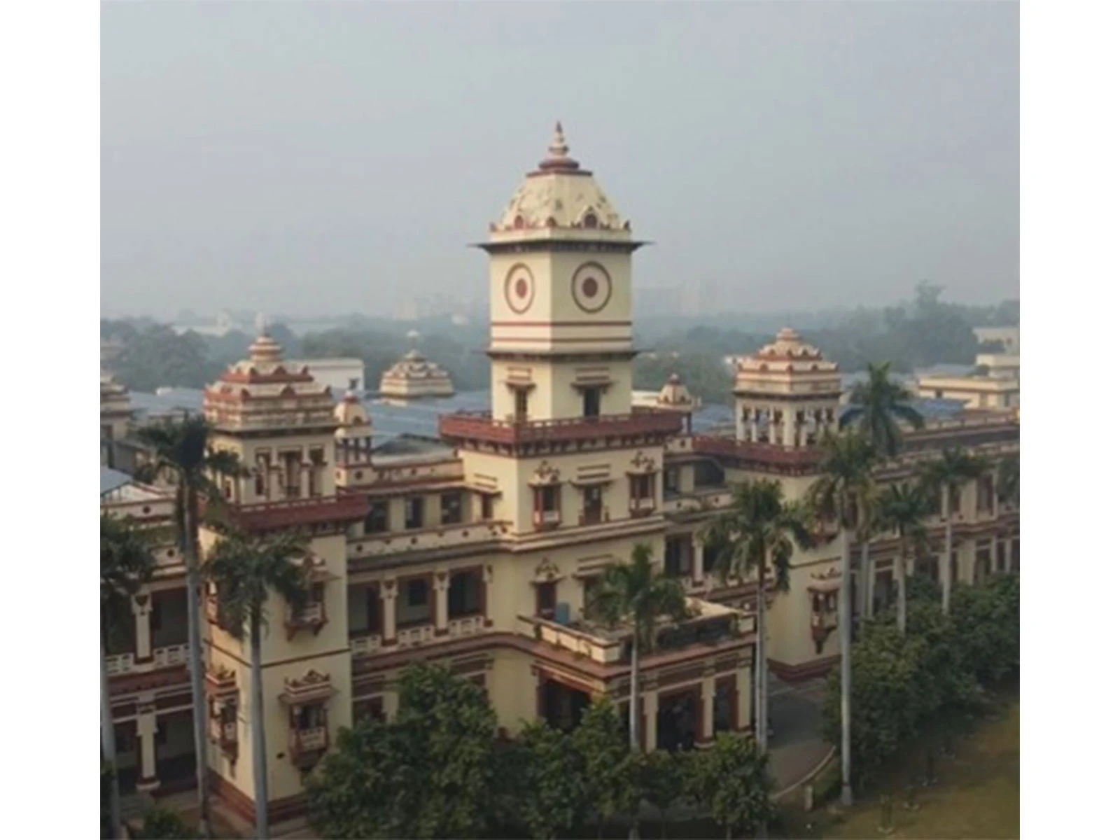 वाराणसी: IIT (BHU) में स्वास्थ्य सेवाओं और सहायक तकनीकों के लिए AI कॉन्क्लेव का आयोजन