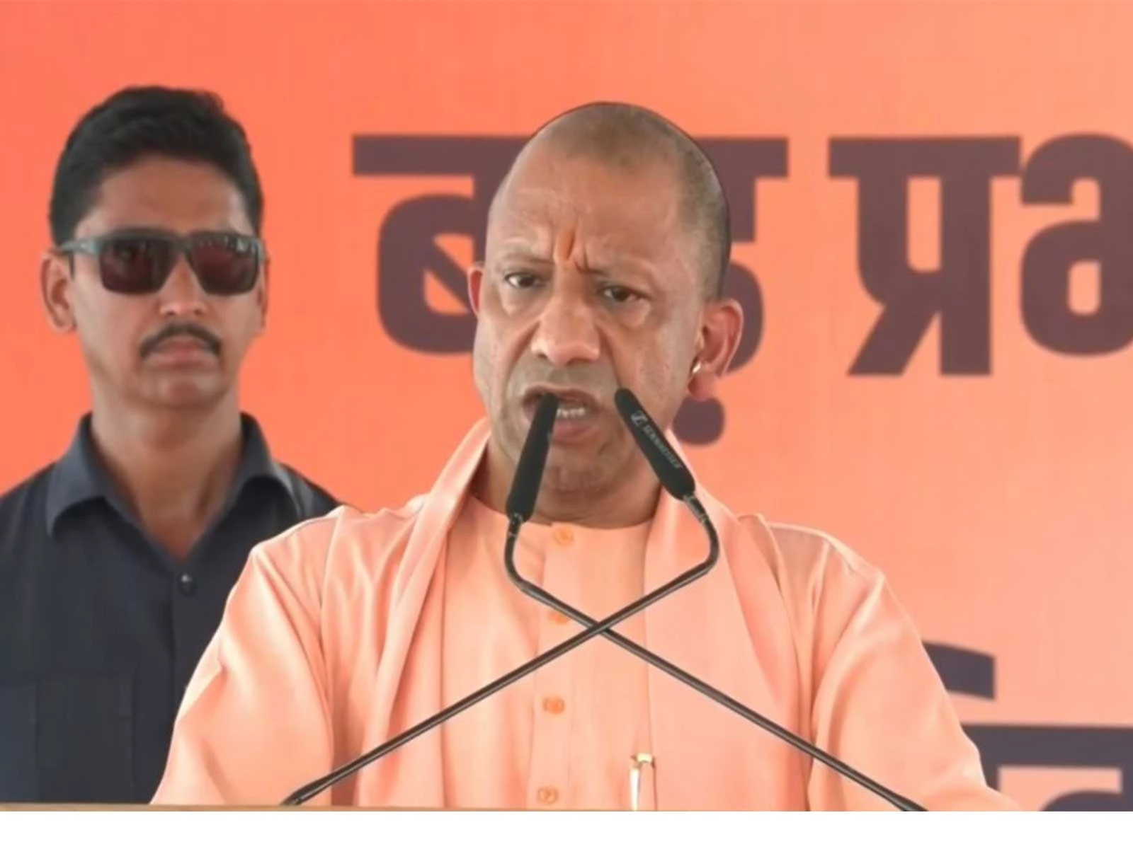 लखनऊ में बाढ़ का कहर: सीएम योगी ने गोमती नदी पर तटबंध बनाने के दिए आदेश, सर्वे शुरू होगा