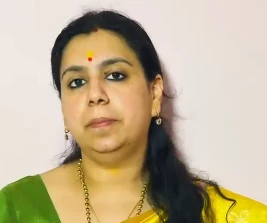 पूर्व IAS दिव्या मित्तल ने राजनीति में मारी एंट्री, मिर्जापुर में लॉन्च की 'जननीति भारत' पार्टी