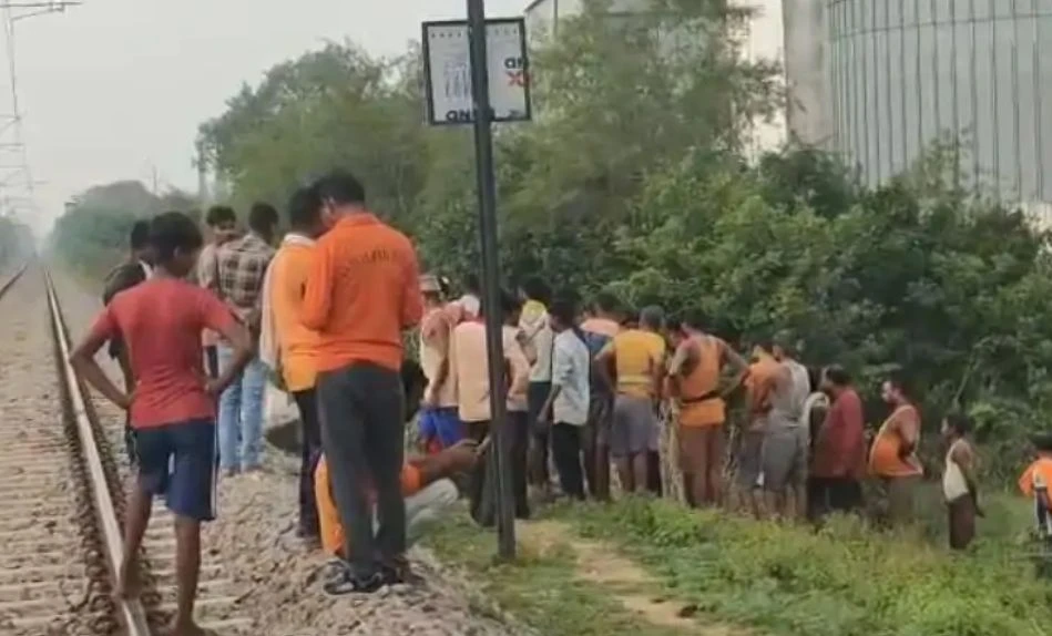 बहराइच: रेलवे क्रॉसिंग पार करते समय ट्रेन की चपेट में आई महिला, मौके पर ही मौत