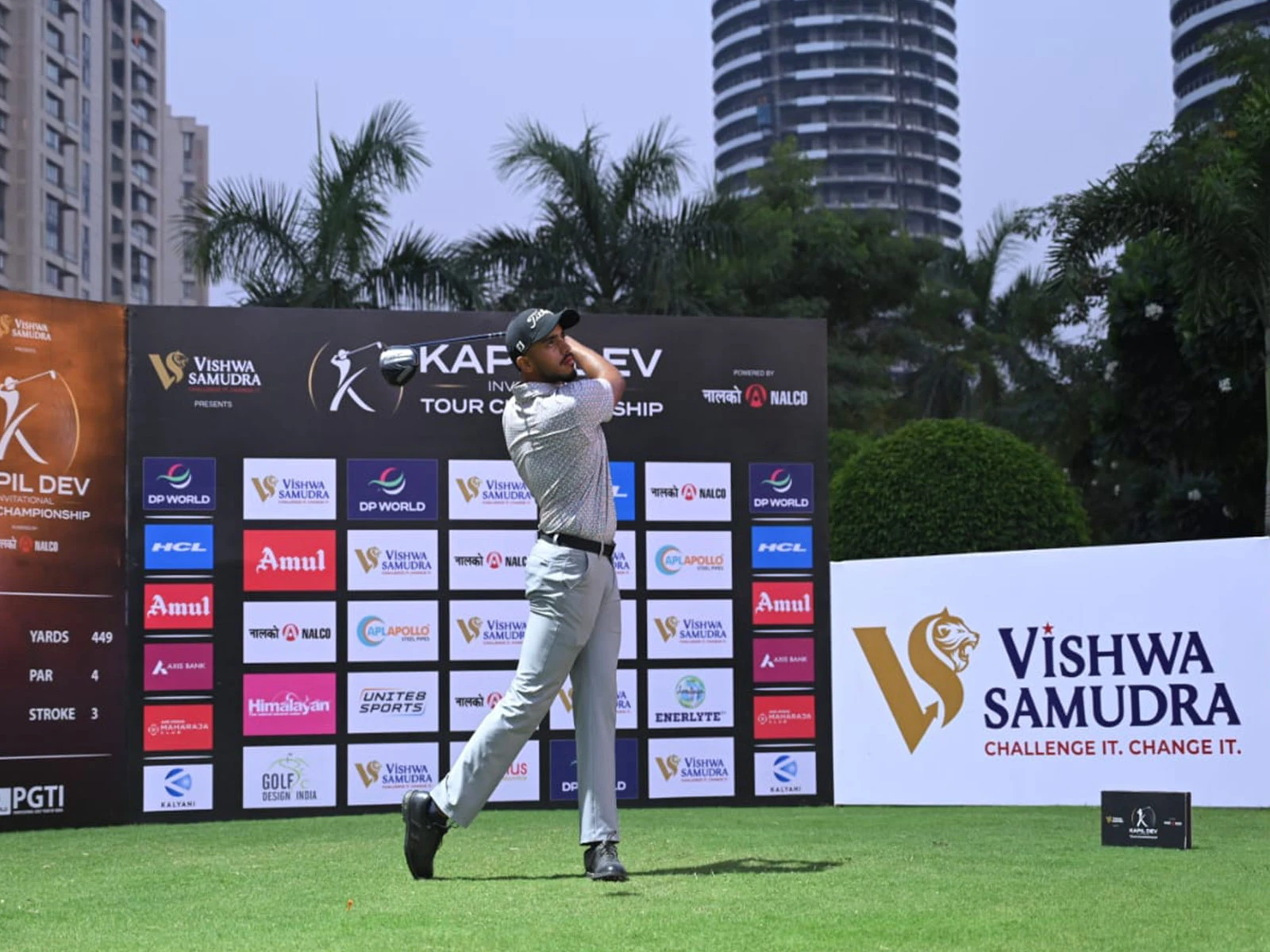 कपिल देव इनविटेशनल टूर चैंपियनशिप: पहले राउंड में शौर्य भट्टाचार्य ने जमाई धाक, दो शॉट की बढ़त के साथ टॉप पर