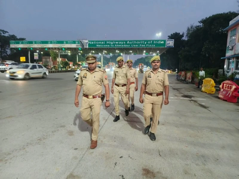 बाराबंकी में सुरक्षा सख्त: एसपी ने सड़कों पर उतरकर जांची व्यवस्था, संदिग्धों पर पैनी नजर
