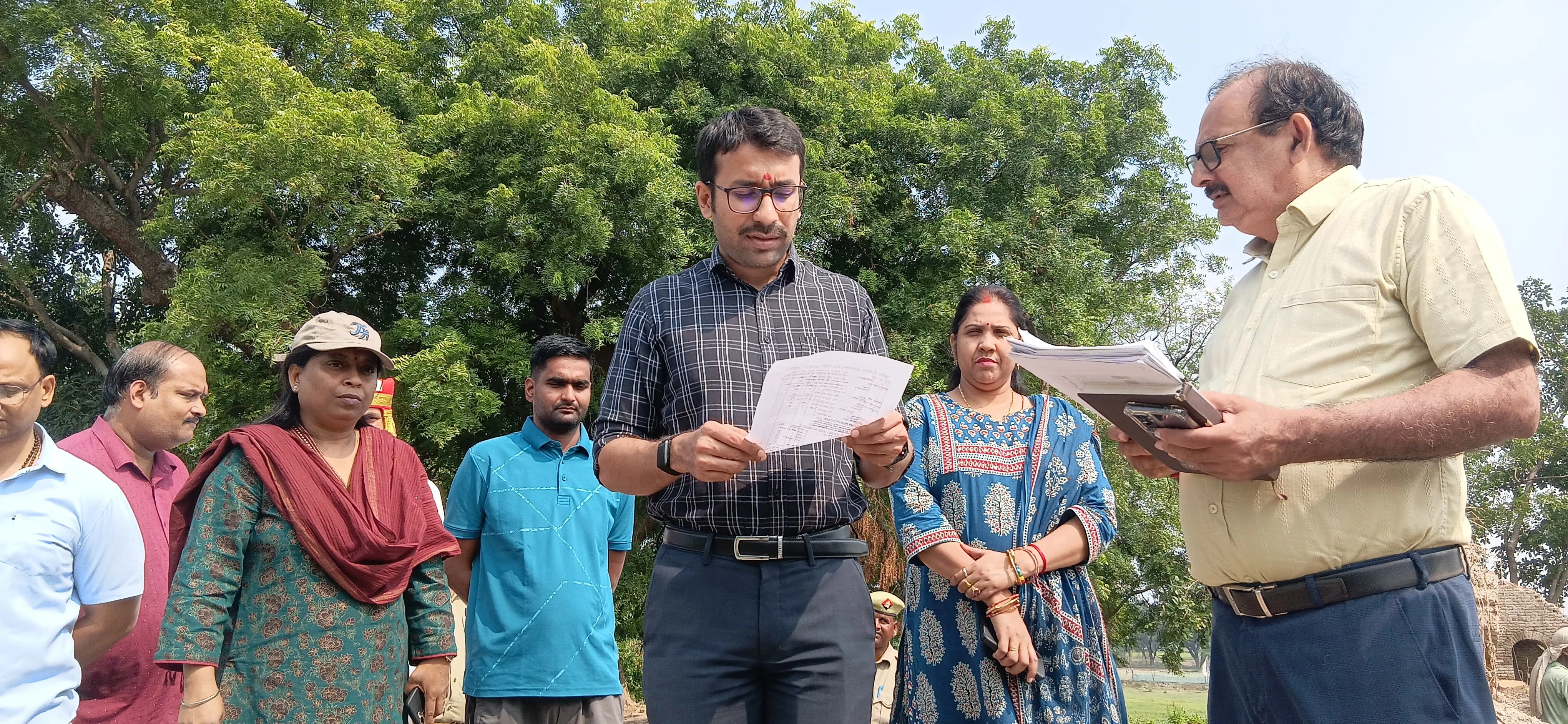 अमेठी: गुरु गोरखनाथ तपोस्थली विकास कार्य में देरी, DM ने ठेकेदार को नोटिस देने का दिया आदेश