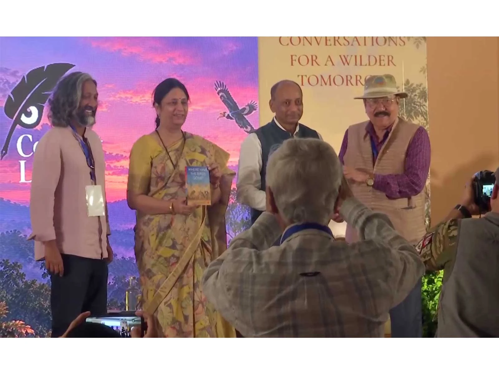 कॉर्बेट लिटरेचर फेस्टिवल: बाघों की दहाड़ से लोक परंपराओं तक, जंगलों की कहानियों का संगम