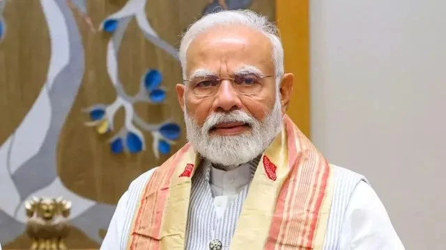 वाराणसी: पीएम मोदी करेंगे गारमेंट यूनिट का उद्घाटन, 'विंग्स ओवर गंगा' एयर शो में दिखेंगे लड़ाकू विमान