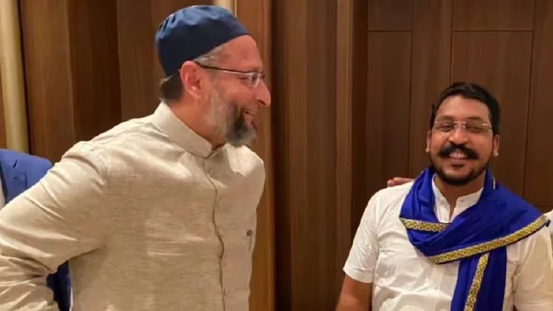 यूपी चुनाव 2027: ओवैसी और चंद्रशेखर आजाद के बीच गठबंधन की तैयारी, जल्द होगा बड़ा ऐलान