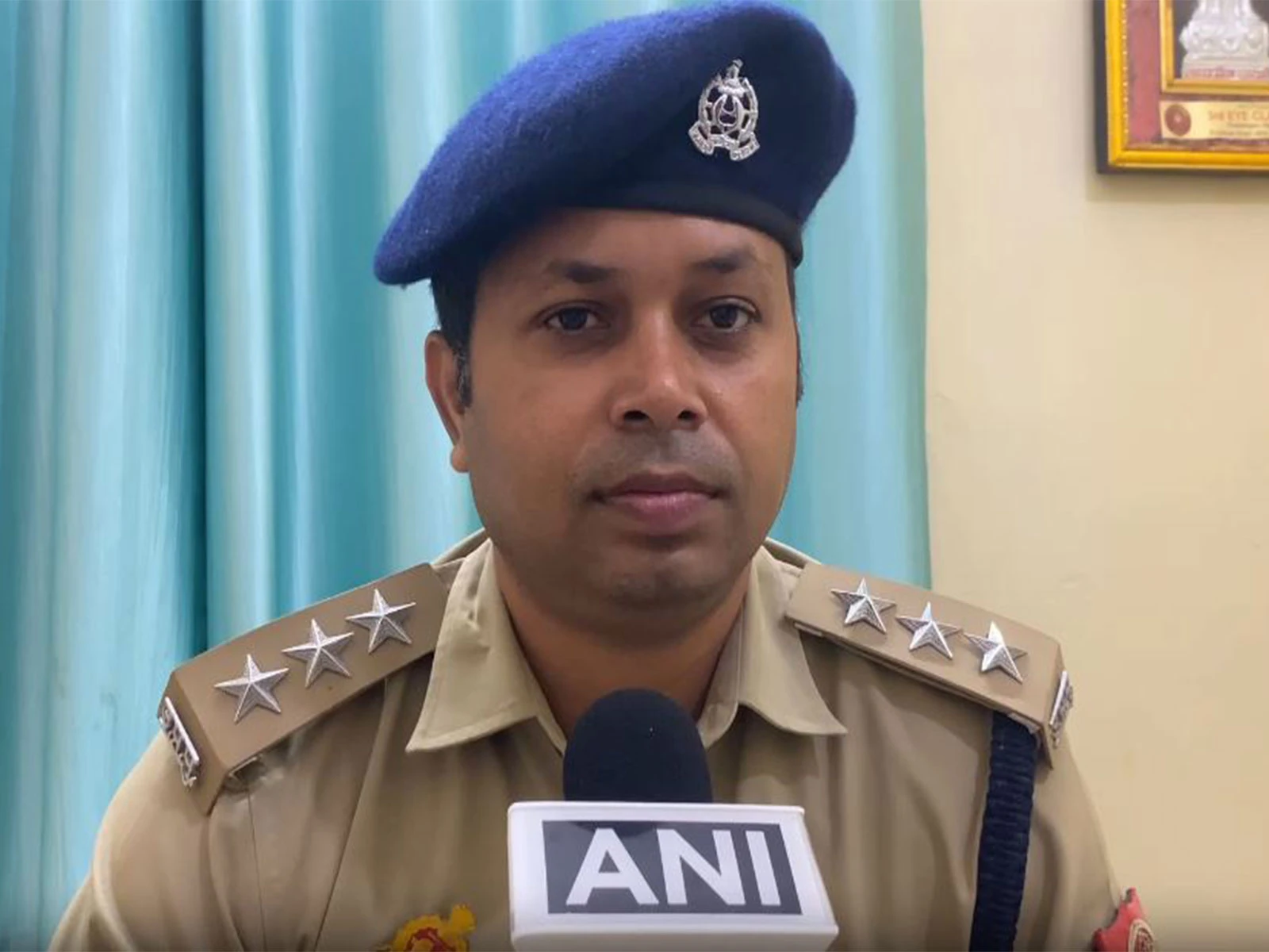 कोडीन कफ सिरप मामला: वाराणसी कोर्ट ने वैशाली गोस्वामी के खिलाफ जारी किया गैर-जमानती वारंट