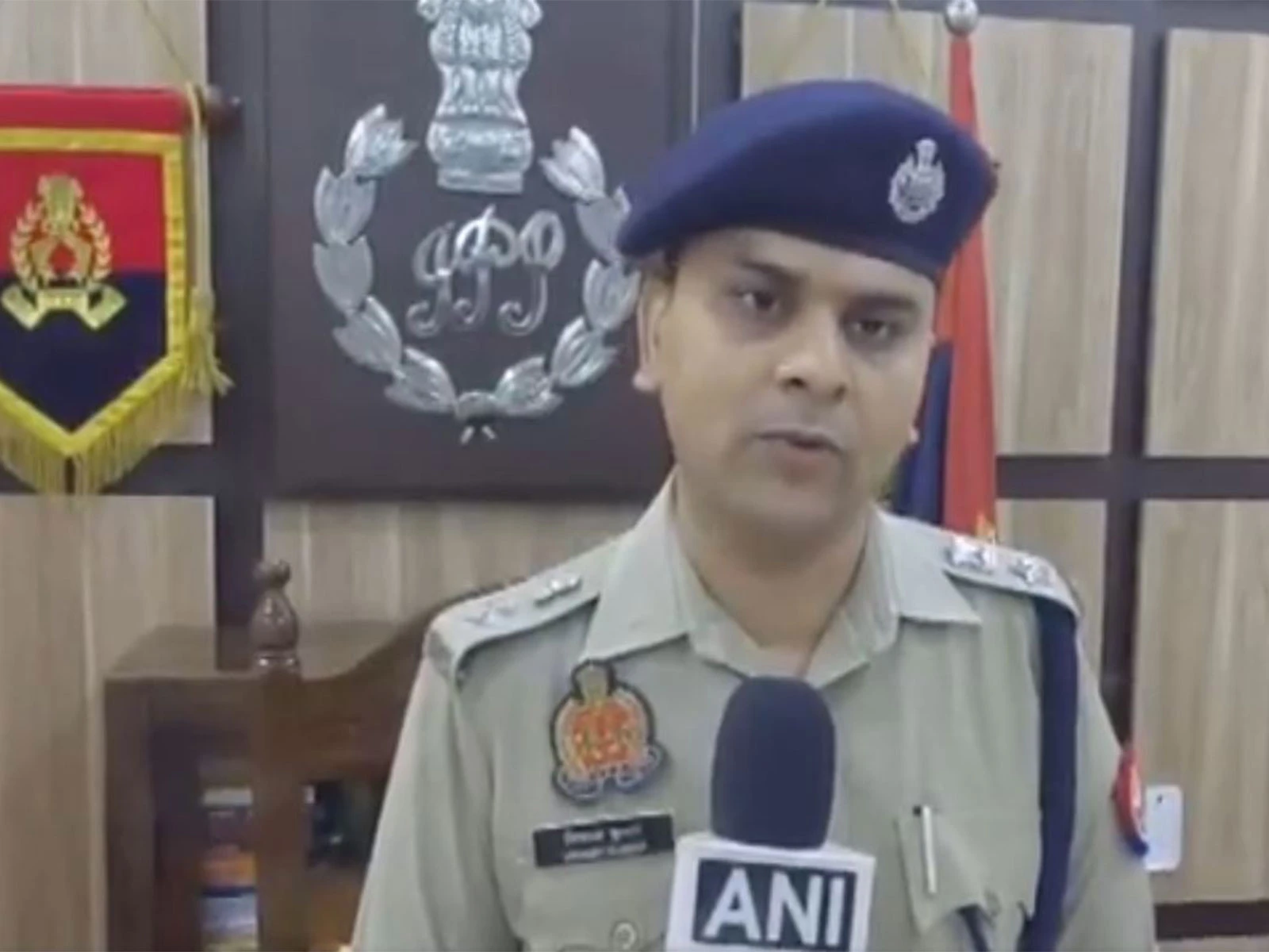 झांसी: होटल में अचानक गिरकर महिला की मौत, पोस्टमार्टम में आया कार्डियक अरेस्ट, पिता ने लगाया हत्या का आरोप