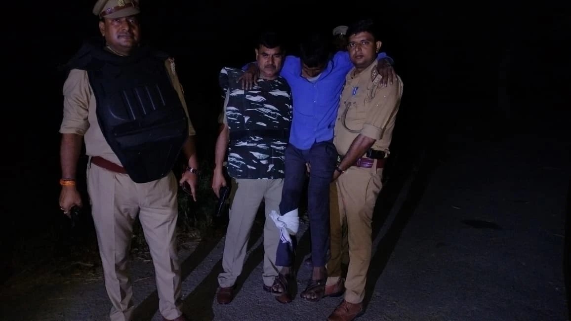 कानपुर: ट्रांसफार्मर के तार चोरी करने वाले गिरोह से मुठभेड़, एक बदमाश पैर में गोली लगने से घायल